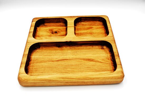 Uzkodu plate kvadrāts trīs daļas